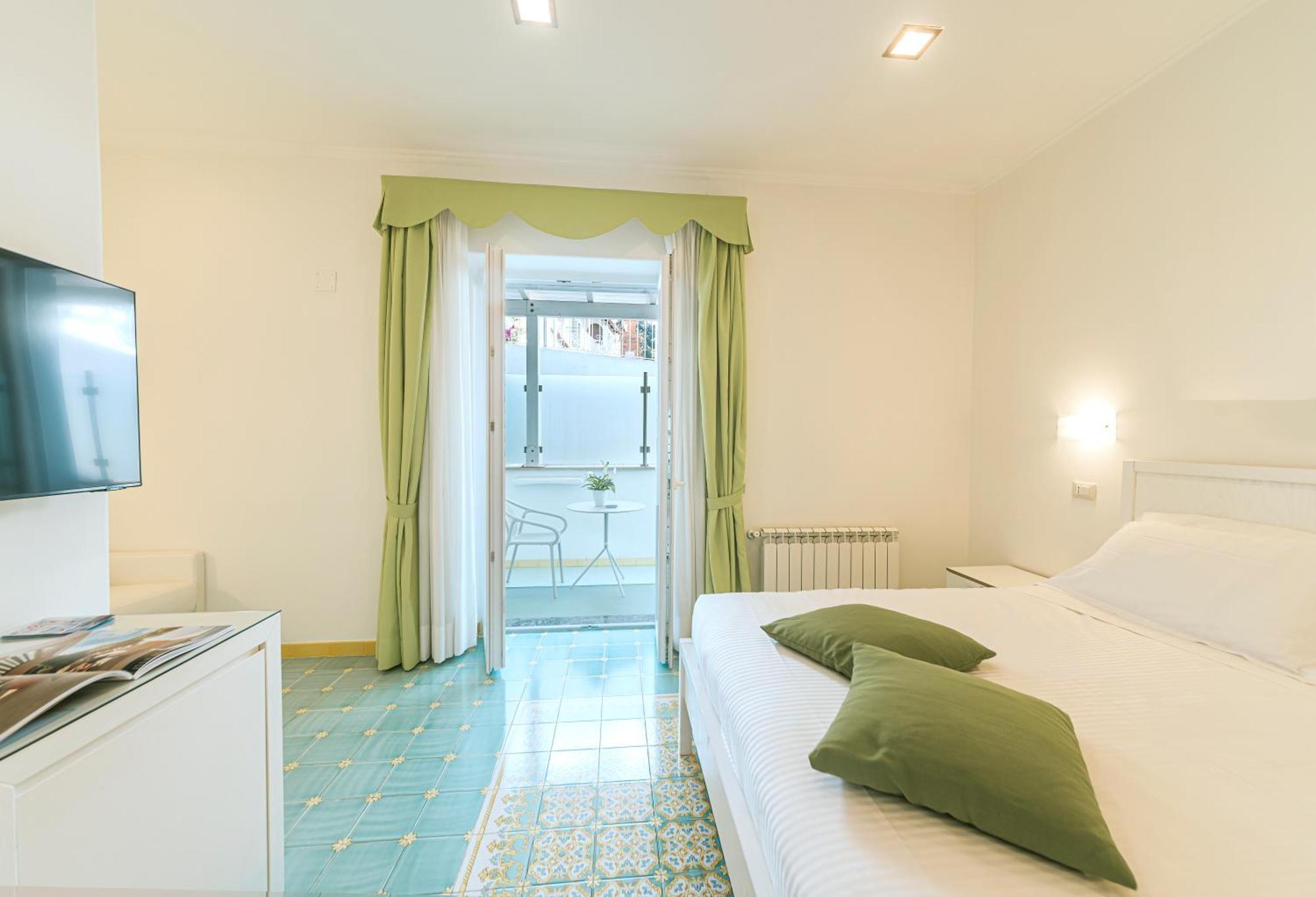 Hotel La Madonnina Casamicciola Terme Buitenkant foto