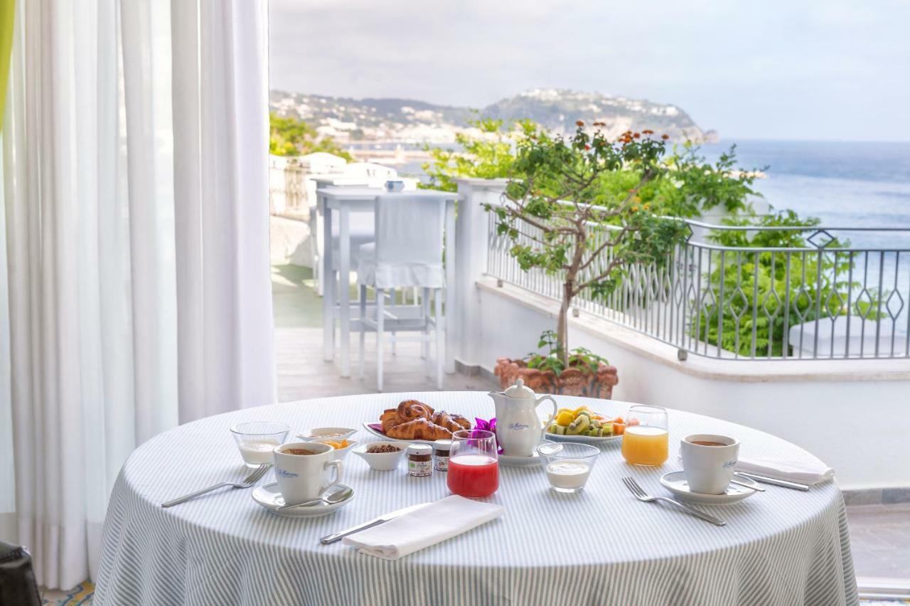 Hotel La Madonnina Casamicciola Terme Buitenkant foto